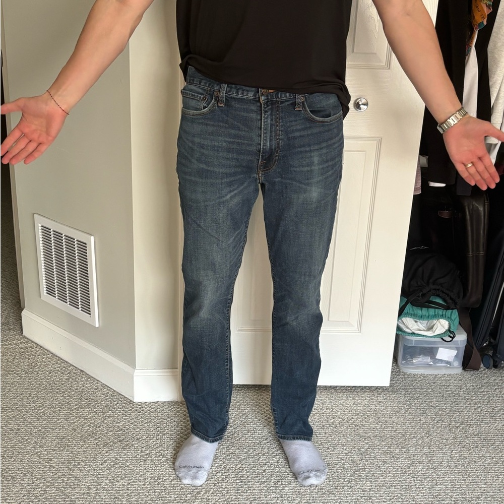 Lucky Brand Men's Dark Blue Straight Jeans